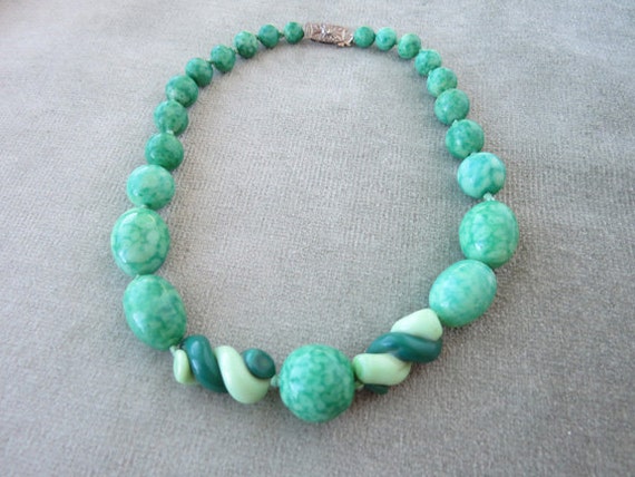Vintage Art Deco Green Czech Peking Glass Beads N… - image 1