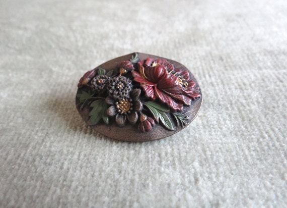 Vintage Molded Floral Brooch - image 2