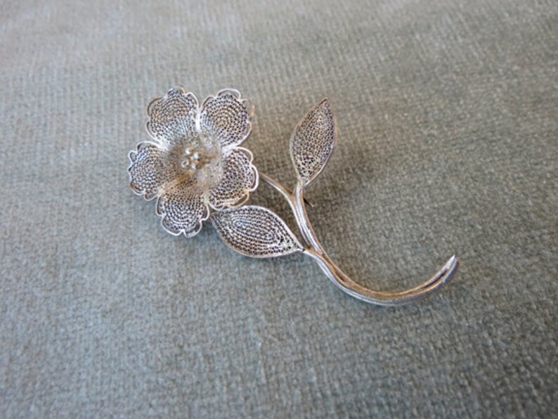 Sterling Filigree Flower Brooch / Pin image 1