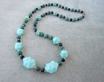 21 1/2" Vintage Czech Glass Art Deco Beads Necklace / Shades of Green