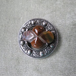 Antique Victorian Scottish Agate and Silver Brooch