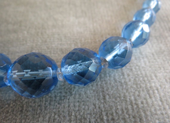 Vintage Faceted Blue 1940s Necklace - image 1