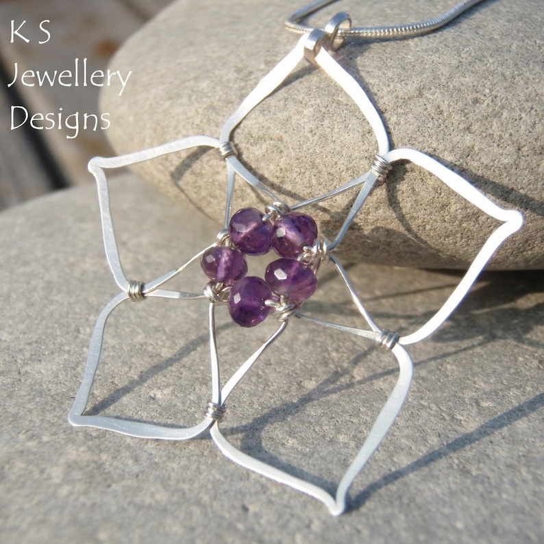 Wire Jewelry Tutorial FIVE BEAD FLOWERS Step by Step Wire