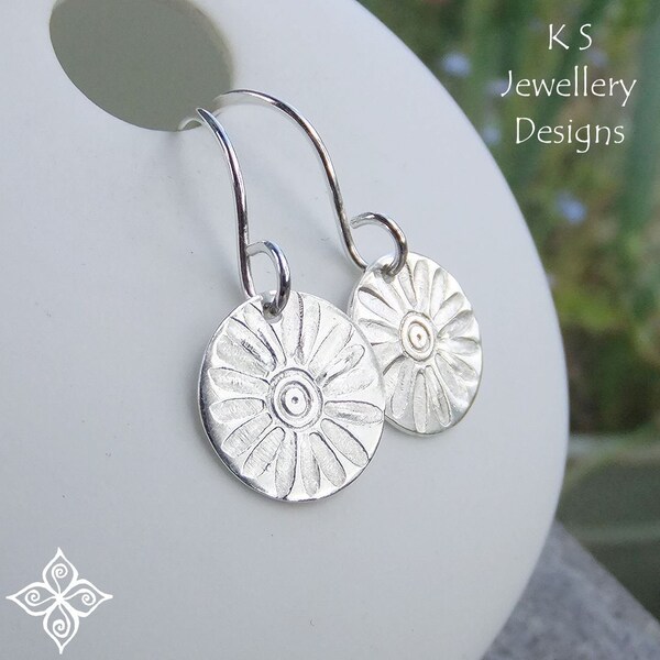 Daisy Flower Disc Sterling Silver Earrings - Hand Stamped Textured Metalwork Wirework - Shiny Dangly Floral