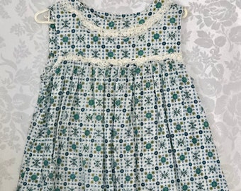 Vintage Childs Dress Smock Blue and White Floral Calico Cotton Nightgown Size Medium