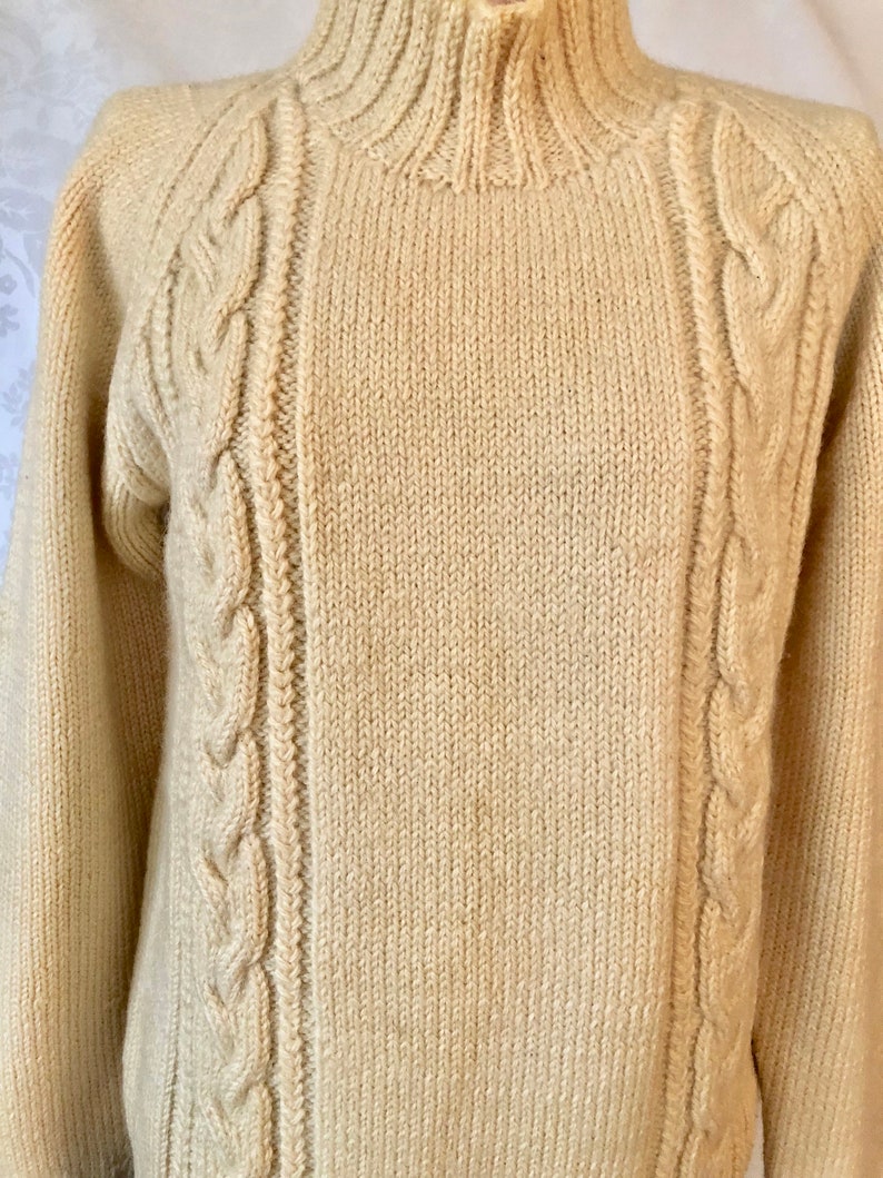 Fisherman Cable Knit Ivory Wool Turtleneck Sweater Size Small Vintage 70s image 5