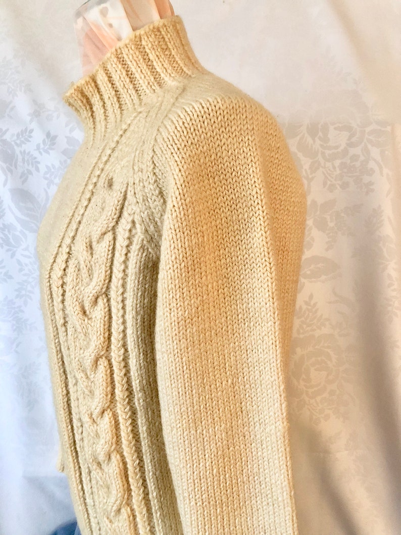 Fisherman Cable Knit Ivory Wool Turtleneck Sweater Size Small Vintage 70s image 9