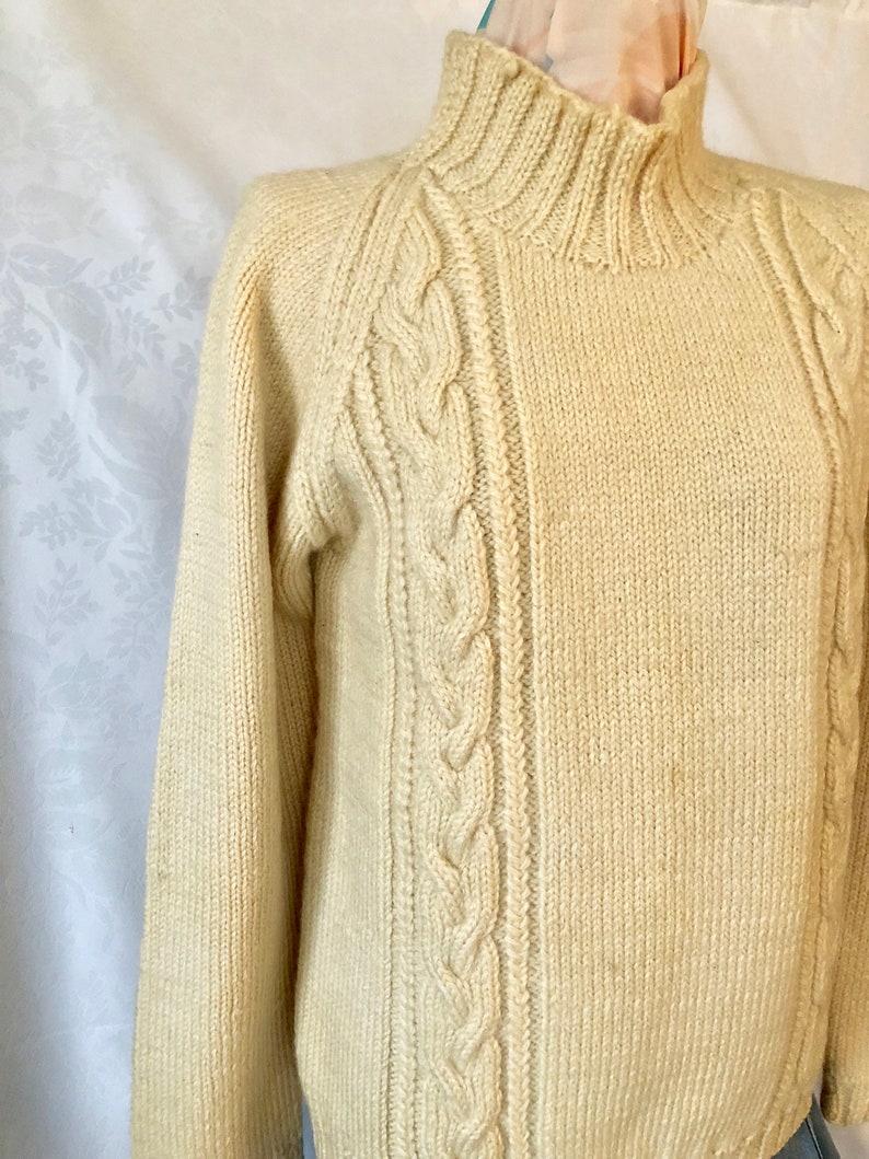 Fisherman Cable Knit Ivory Wool Turtleneck Sweater Size Small Vintage 70s image 4