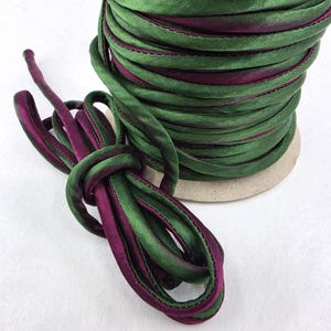 Cordoncino di seta da 1/4" (3 iarde) color vino/verde tinto a mano - Cordoncino per gioielli in seta