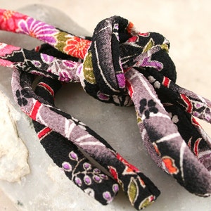 Japanese Chirimen Crepe Cord - Necklace or Bracelet Cord Kimono Fabric 808A