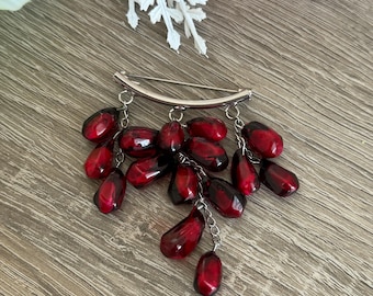 Handmade Pomegranate Seed Brooch, UV Resin, Stainless Steel Clasp