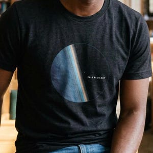 Ljusblå prick, rymdtema, unisex-t-shirt, NASA, astronomipresenter, Hubble, rymdteleskop, upptäcktsresande, stjärnskådare