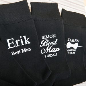 Personalisierte Trauzeugen Socken, Bräutigam Socken, Blumenmädchen Socken, Geschenk Socken zum Vatertag, Männer benutzerdefinierte Kleid Socken,Papa Geschenke