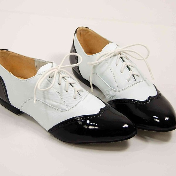 Size 6/ 6.5 Vintage 60s Black and White Wingtip Leather JAZZ Oxford Dance Shoes