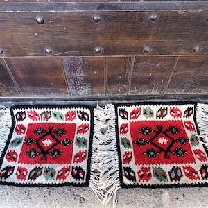 Handmade Turkish Kilim Rug: Colorful Wool Table Rug (1x1 ft)