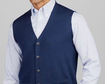 Jos. A. Bank Tailored Fit Merino Wool Sweater Vest  size:Medium  colour - Navy