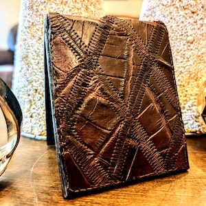 Cartera plegable estilo western con parches de piel de caimán hecha a mano, billetera plegable, billetera de cuero para hombre, billetera estilo western cowboy