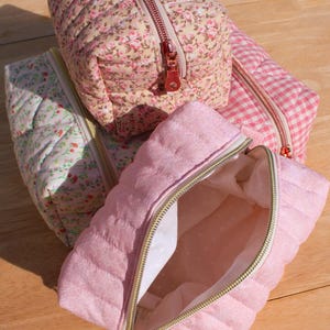 Trousse de maquillage matelassée // Trousse de toilette // Cadeau de demoiselle d'honneur // Fête de mariage