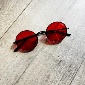Hellsing Round Sunglasses | Red Lens | Black Frame