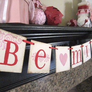 Decoración de San Valentín BE MINE Letrero de guirnalda con pancarta roja y rosa para San Valentín
