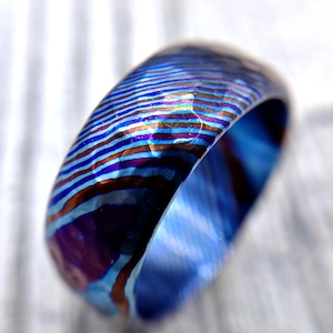 Colorful Rounded Titanium Timascus Wedding Ring With Forged and Hammered Finish - Titanium Damascus Wedding Band, Tidamacus Mokuti Ring