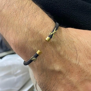 Pulsera de acero personalizada para hombre en oro de 14 quilates, pulsera con letra y tijeras doradas, regalo de peluquero, brazalete, regalo para ella, regalo para el Día del Padre.