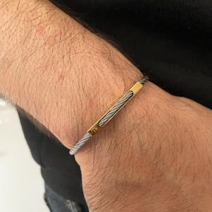 Men&#39;s Stainless Steel Cable Bracelet with Gold Tone Detail – Modern Industrial Style Gift for Him, Minimalist Durable Men&#39;s Jewelry