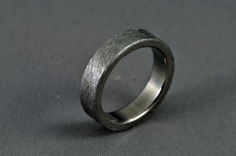 Météorite, alliance en titane, bague de fiançailles, bague météorite Gibeon image 2