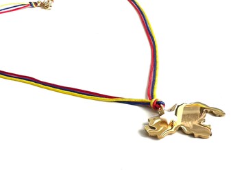Collier carte du Venezuela plaqué or 14 carats : fil tricolore, fierté du Venezuela