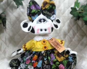 The "DaRLiNg DoLLiEs SuMMeR CoLLeCtIoN"! Primitive Raggedy "BeTsY" ~ Cow Doll 16" ~ Mother's Day ~ Wreath ~ Centerpiece Attachment