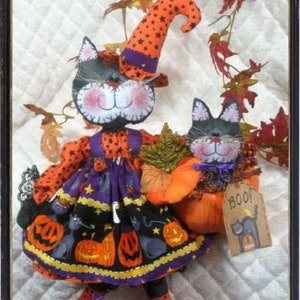 Primitive Mailed sewing pattern #130~Boo the Puppy~ sitting Halloween Doggy~