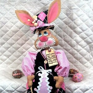 Primitive e-pattern "HoPPiN' HaRRy"~Digital, 20" Bunny~sewing pattern #267