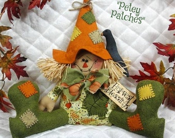 Primitive~"Petey Patches"~Sitting Scarecrow~PATTERN 108