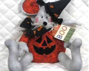 Primitive Digital sewing MAILED pattern #153 ~"Boo the Mouse"~ sitting Halloween Pumpkin Mouse ~ so cute!