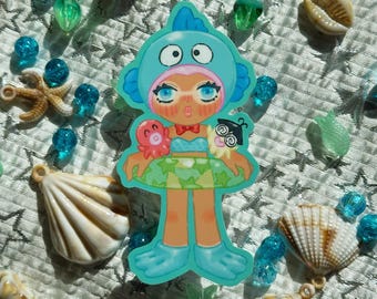 Sticker fille créature marine Kawaii maillot de bain | Esthétique estivale mignonne | Art en vinyle bleu aqua | Sticker anime mignon drôle