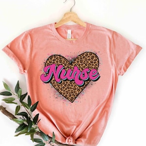 Leopard Krankenschwester Shirt, Krankenschwester T-Shirt, RN Shirt, Pflegeschule Shirt, Krankenschwester Shirt, Krankenschwester Geschenk