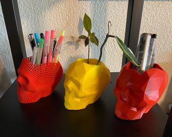 3d Printed Low Poly and Mesh Skulls