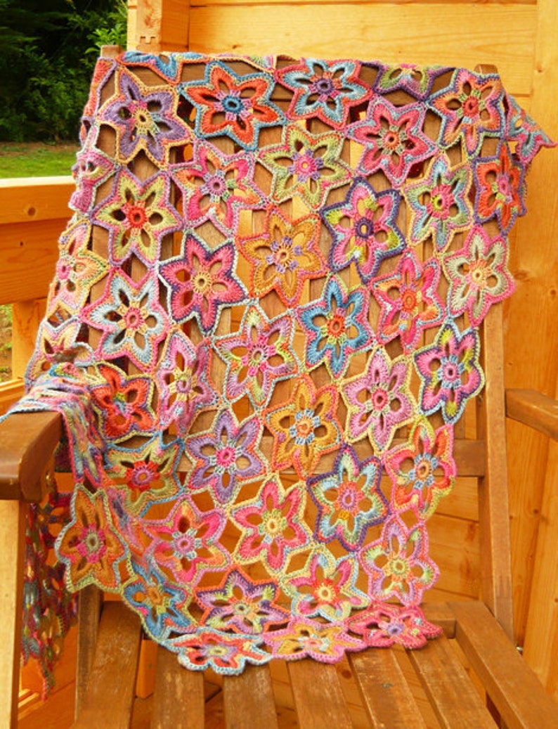 Lily Crochet Blanket  PDF Crochet Pattern image 0