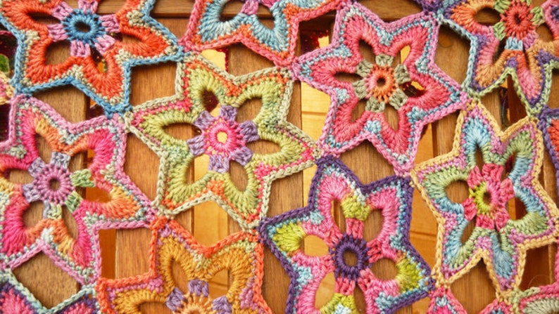 Lily Crochet Blanket PDF Crochet Pattern image 2