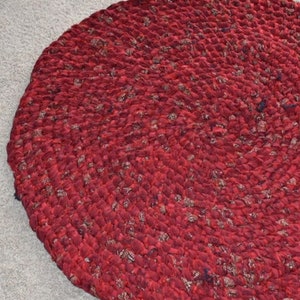 Amish toothbrush knotted rug, handmade rug, fabric rug, rugs for bathroom, rugs for kitchen, dog matt, deep red and gold image 1
