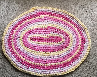 Amish knotted rug, handmade cotton rug, oval rug 30"X25", rugs for bathroom, kitchen, bedroom, living room, kids room, yellow pink white