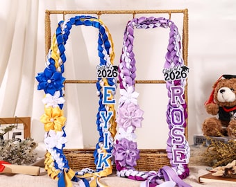 Personalized Graduation Lei 2026, Custom Name Ribbon Lei with Flowers & Grad Cap, School Colors