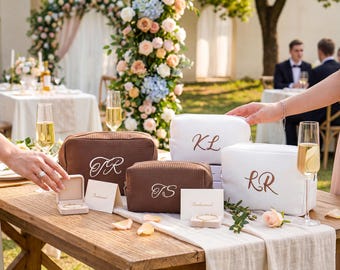Personalized Makeup Bag, Custom Cosmetic Bag, Monogram Toiletry Bags, Bridesmaid Bridal Party Gift