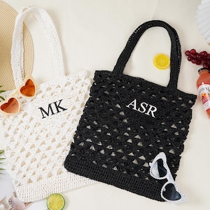 Personalized Beach Tote Bag,Embroidered Beach Bag,Bridesmaid Gifts,Custom Bridal Shower Bag,Birthday Trip Party Favor Bag,Gifts for Her