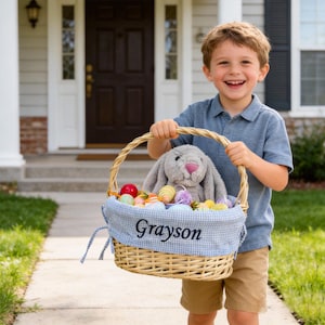 Forros de cesta de Pascua personalizados: Forro de sirsaca bordado personalizado para niño o niña