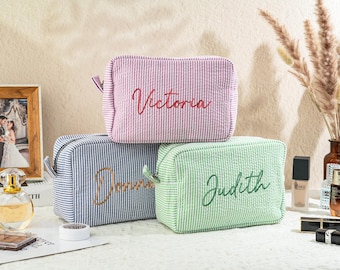 Custom Seersucker Cosmetic Bag,Personalized Makeup Bag,Embroidered Makeup Bag with Name,Bridesmaid Gifts,Travel Cosmetic Bag,Gift for Her