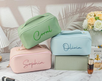 Trousse à maquillage en cuir brodée : trousse à maquillage de voyage personnalisée
