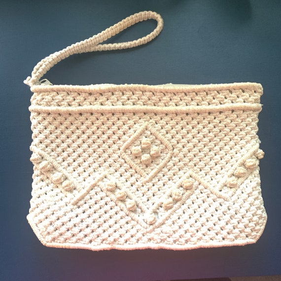 Vintage 70's Hand Knotted Macrame Wristlet Clutch… - image 1