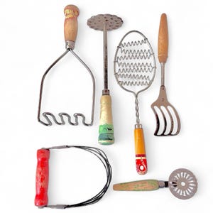 Lot of 6 Vintage Wood Handle Kitchen Utensils Androck Masher Vaughn&#39;s Pie Sealer