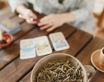 Financial Prosperity Tarot Reading - Unleash Abundant Wealth, Secure Your Future, Experience Immediate Guidance -